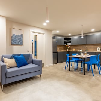 Deluxe Loft En Suite - Image 1